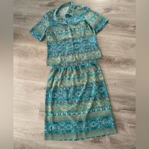 Vintage Paisley Floral Patterned Short Sleeve Button Up Shirt & Skirt Set